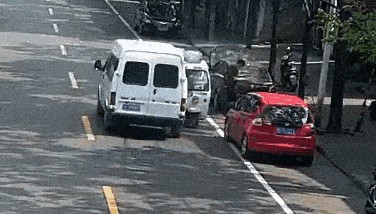 “我就停几分钟”也不行！交警提醒：这9种“随手停”通通算违停