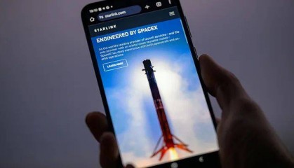 曝苹果与马斯克发生冲突，苹果与SpaceX正争夺供应有限的频谱使用权