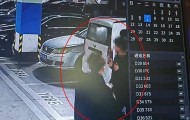 临沂俩小伙偷摸去派出所门口放下了…