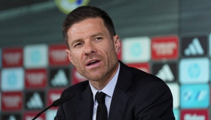 塞瓦略斯公开表态失望!皇马新帅阿隆索冷落爱将,2000万转会费成拦路虎