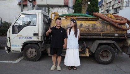 掏粪工5天工资8100?95后“掏二代”:这个收入太夸张了