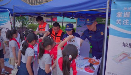 两江消防开展“5.12”防灾减灾日主题宣传活动