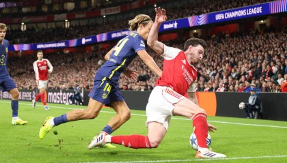 欧冠-约克雷斯双响 阿森纳13分钟4球4-0马竞豪取3连胜