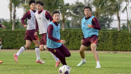 国足补招泰山中场李源一入队 蒋圣龙伤情无碍出战世预赛