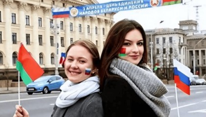 俄罗斯变了?20年来首次,不把美国当“头号敌人”,中国第二友好?