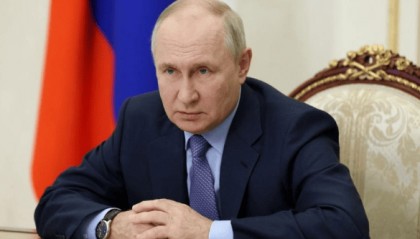 美国开价150亿美金，要买下俄领土，答不答应？扎哈罗娃回应斩钉截铁