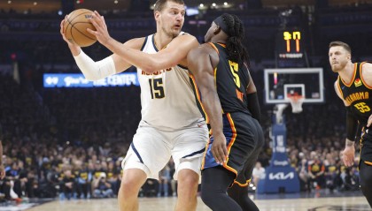 掘金32分惨败！主帅阿德尔曼叹服：雷霆这“赢球公式”我们学不来！