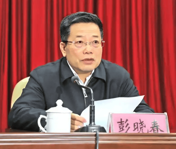 广西又打一“虎”：老上司被查一个月后，他跟着落马