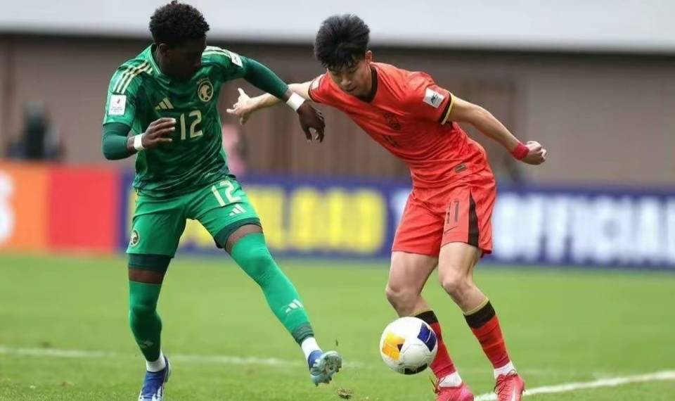 不用郑智！败军之将久尔杰维奇出任国足临时主帅，7月出征东亚杯