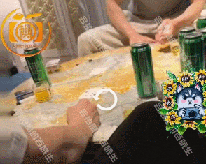 演员许凯被曝长期聚众赌博，边抽烟边打牌画面曝光