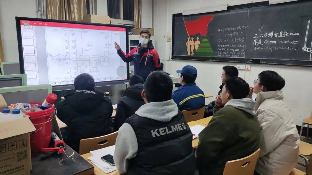 津城逐梦人丨张肖翔：以赛育人，为交通强国锻造“技能尖兵”