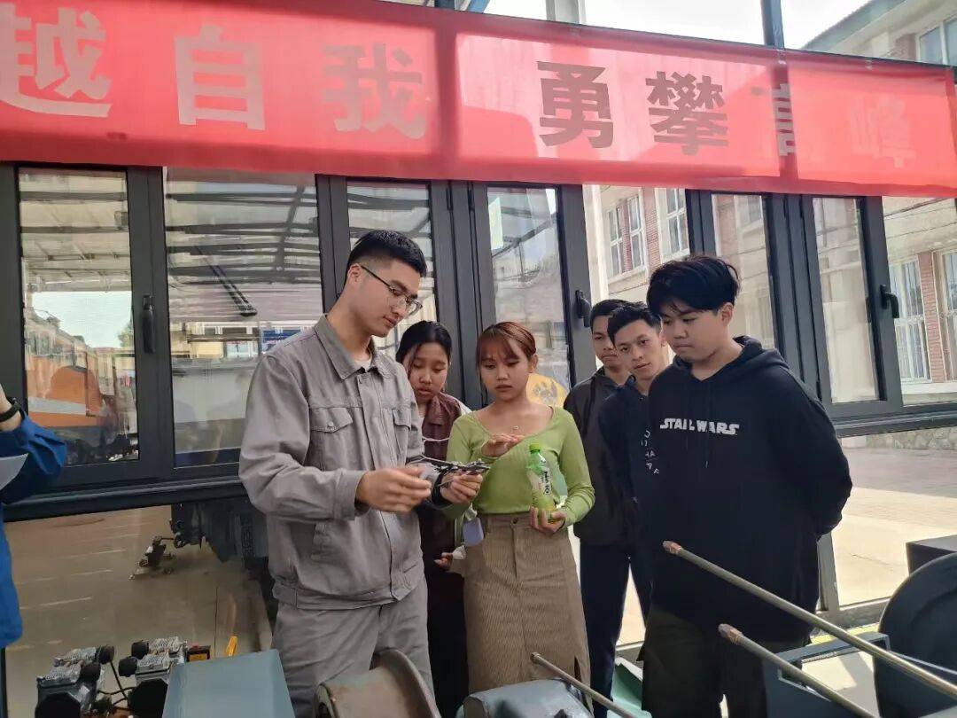 津城逐梦人丨张肖翔：以赛育人，为交通强国锻造“技能尖兵”