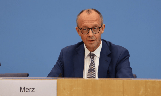 默克尔预言成真！外长取消访华，德国国内声音变了，中方这次不客气了，默茨火速对华做出保证