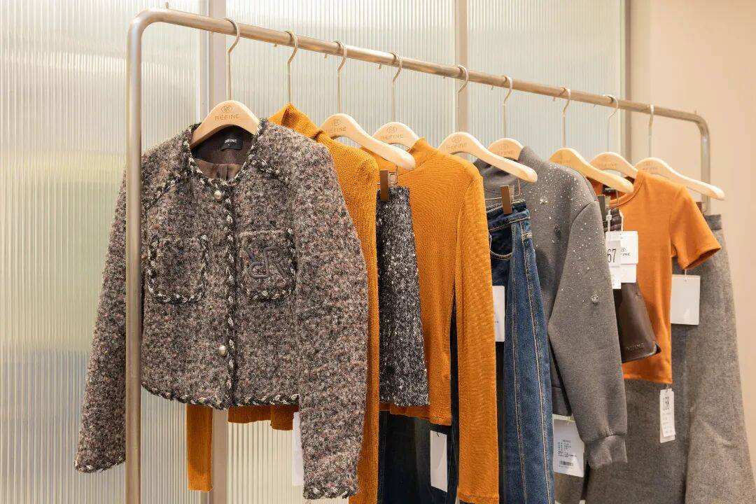 太酷了！15岁留学，虎门00后女孩回乡创立了自己的品牌