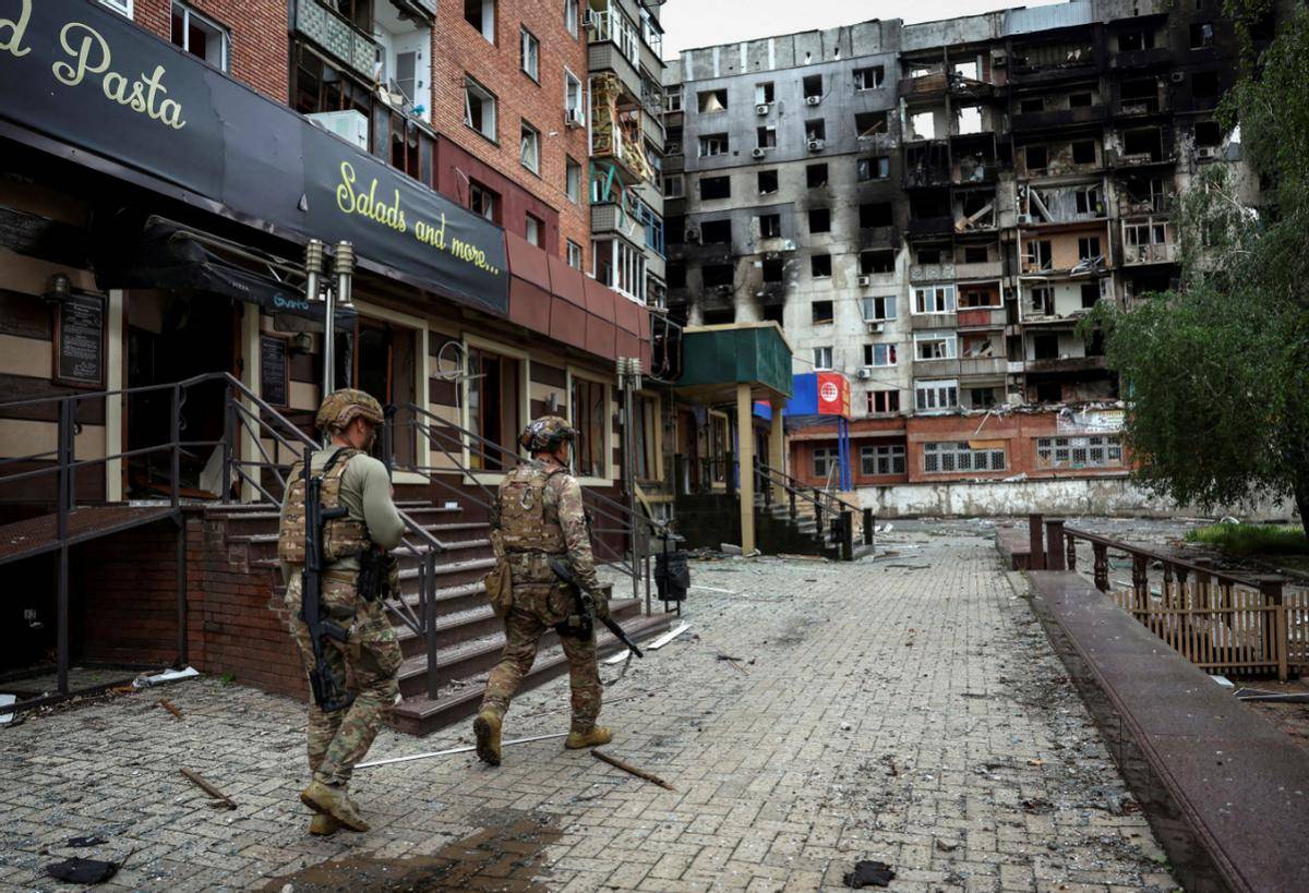 红军城迎来终极战，但数千乌军已经陷入绝境，泽连斯基或无力回天