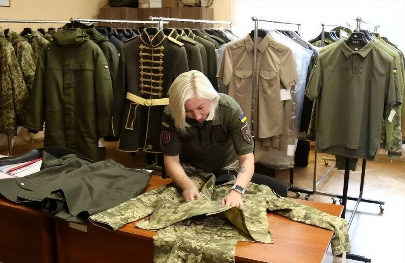 俄乌两败俱伤美国坐收渔利！俄军占土地，乌军陷内乱，国际社会急呼重返谈判桌止战？