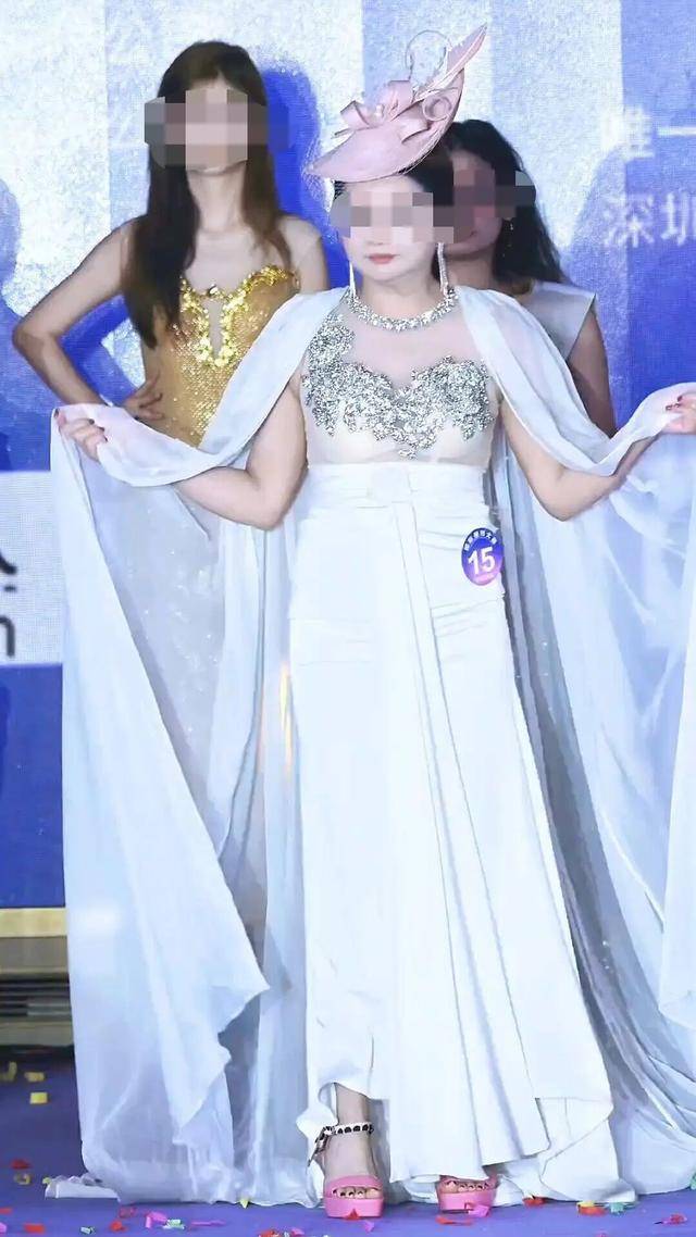 “国际模特大赛”15号模特获广东冠军引争议，组委会回应：负责人生病无法接受采访，后续会给大家交代