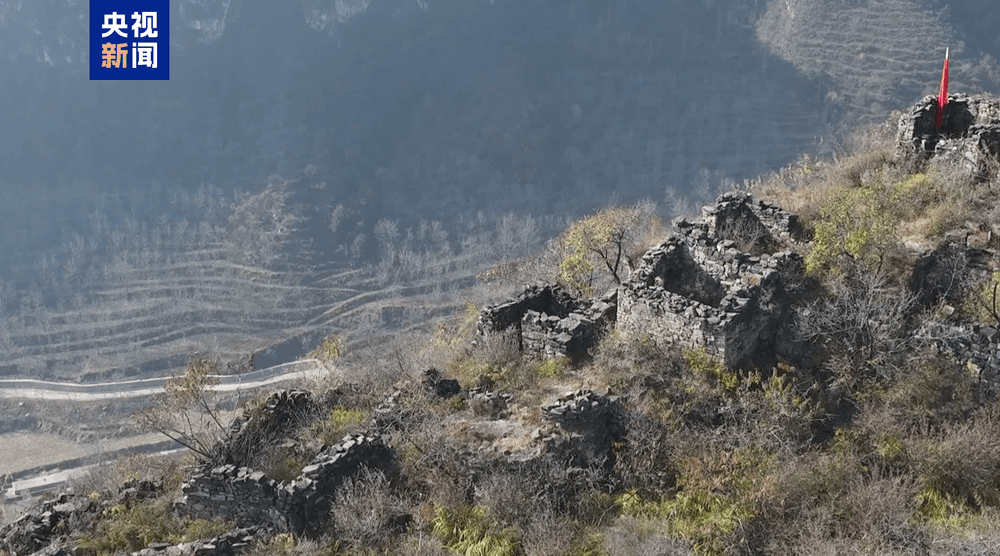 150多间石屋藏于峭壁 山西盂县发现一处明代古寨遗址
