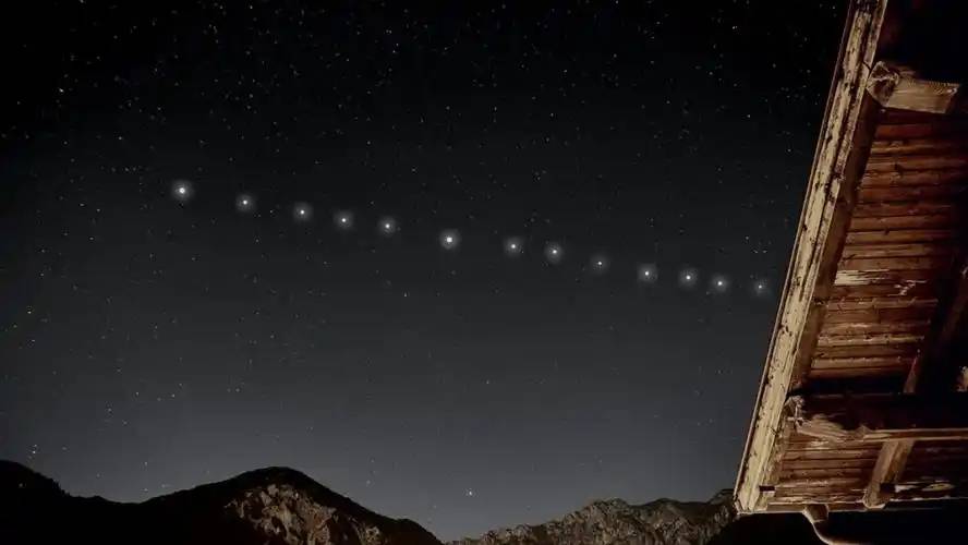 4400颗卫星集体降低轨道，危险接近中国空间站，马斯克这招太狠，太空安全再敲警钟