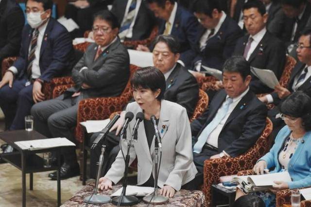 豪赌国运？高市早苗再提“台湾有事”，宣布备战！中国已通告全球