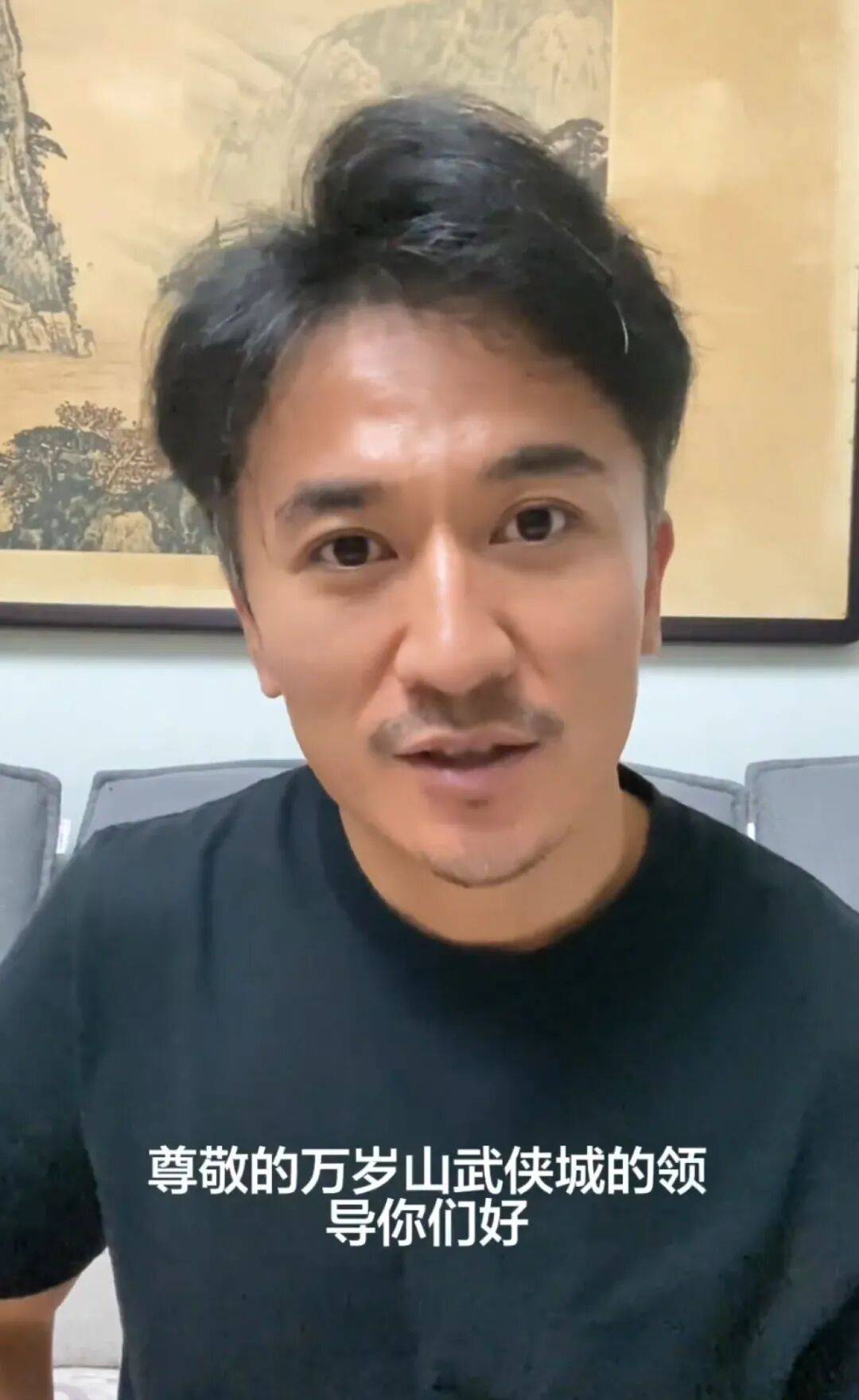 “接不到戏，收入基本断了”，38岁演员求职景区NPC：工作量断崖式下跌，我只是一个“跑龙套”的，留给我试错的时间不多了