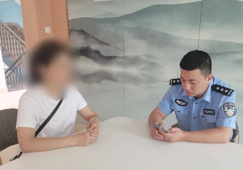 厦门一女子发现账户被冻结，火急火燎冲进派出所要求“解冻”，坚称自己要转“货款”，警方介入，真相水落石出